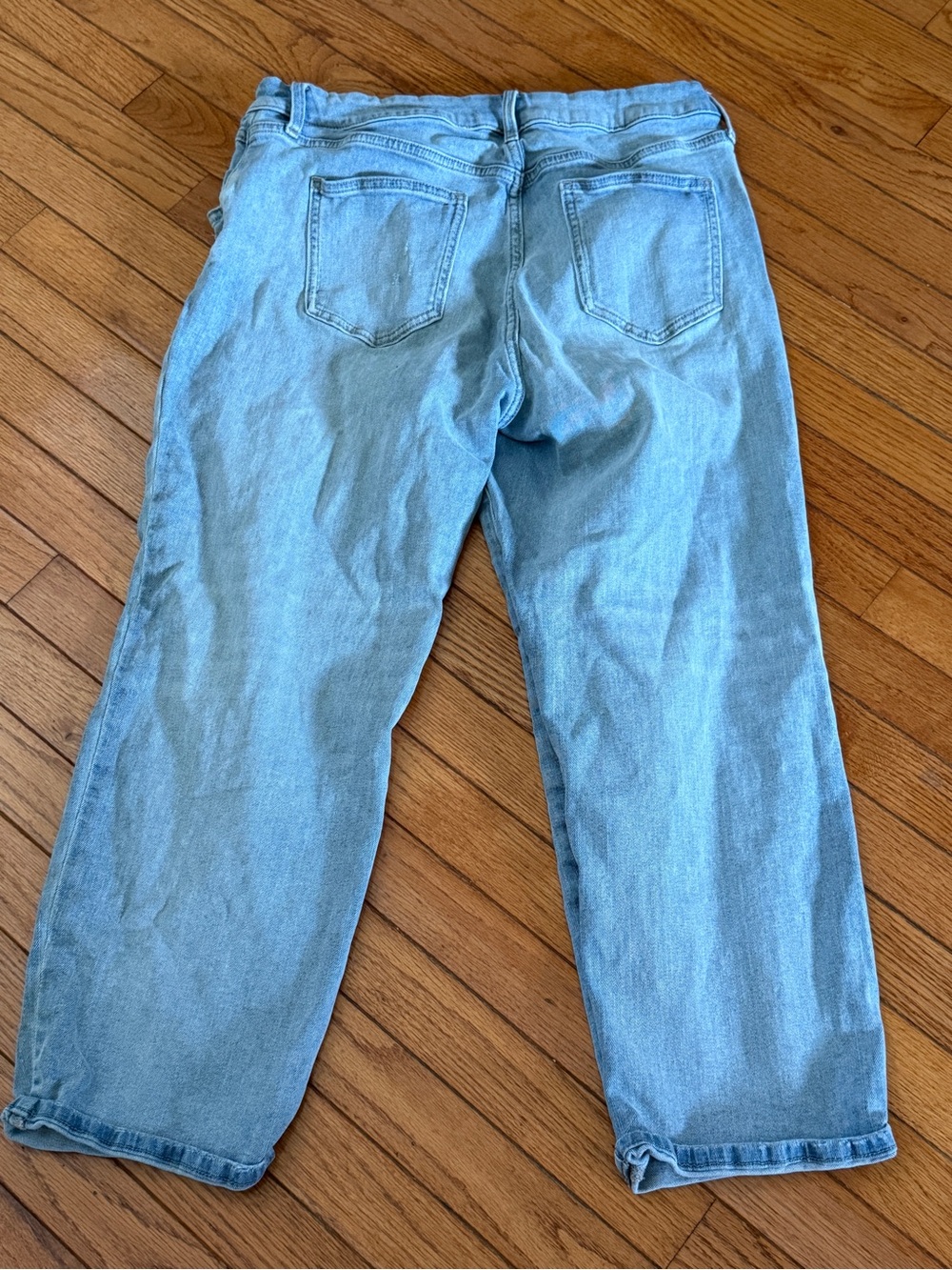 Simply Vera Vera Wang Light Wash Distressed Cropped Jeans 34” Waist crop 12 - Picture 3 of 5